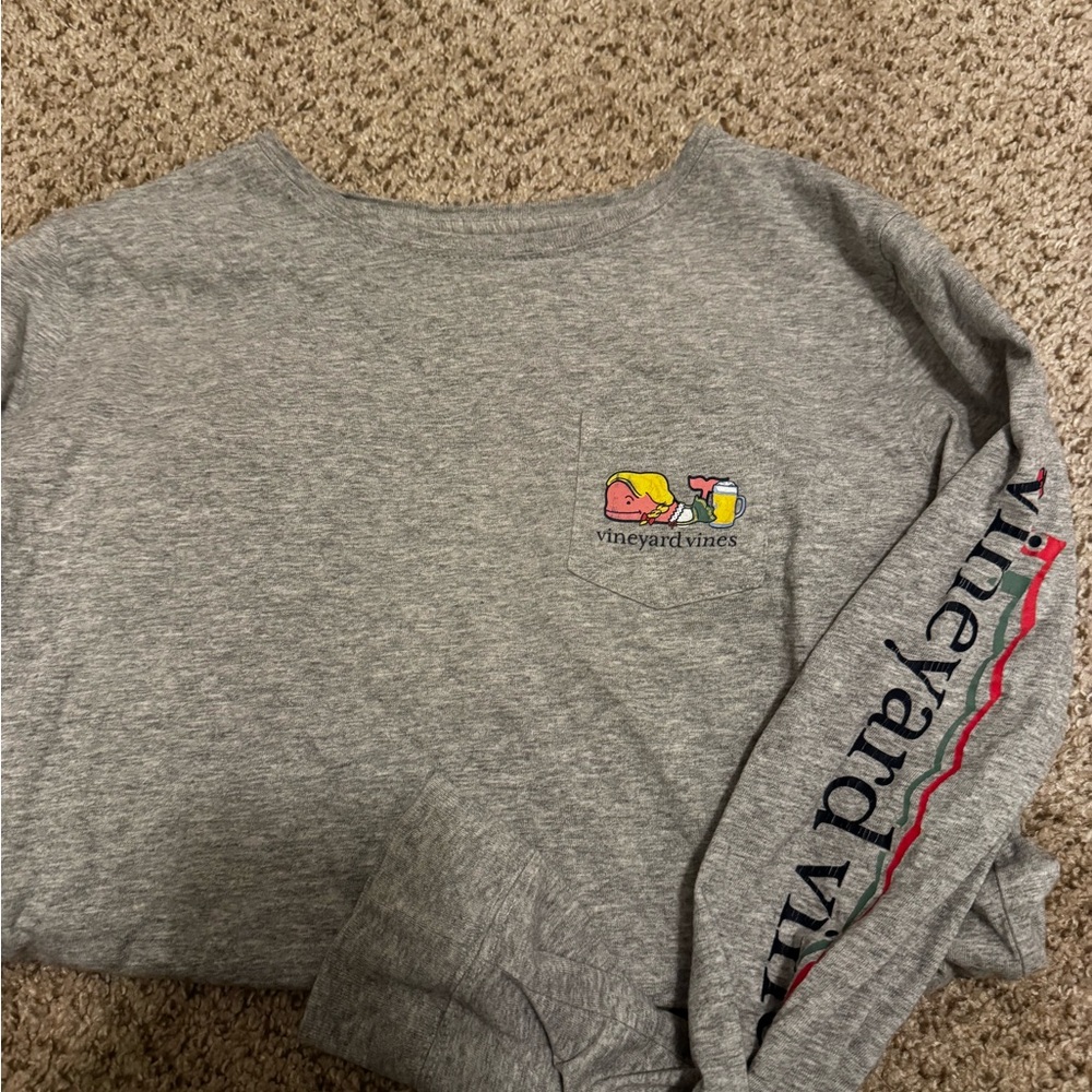 Rare Vineyard Vines Gray Long Sleeve Tee with Logo